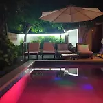 فيلة Katina *