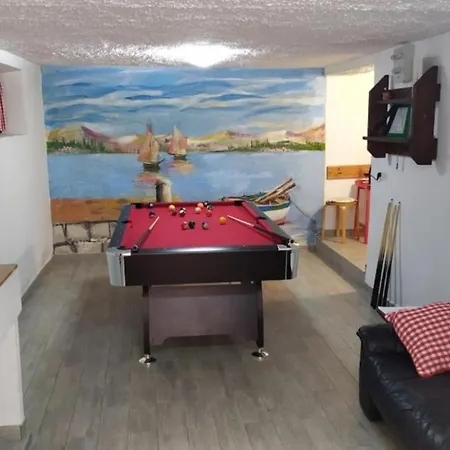 빌라 Katina With Private Pool, Pool Table, Barbecue *