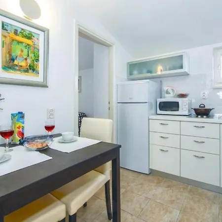 Katina With Private Pool, Pool Table, Barbecue